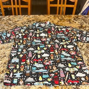Disney Attractions Button Down shirt - Size Small